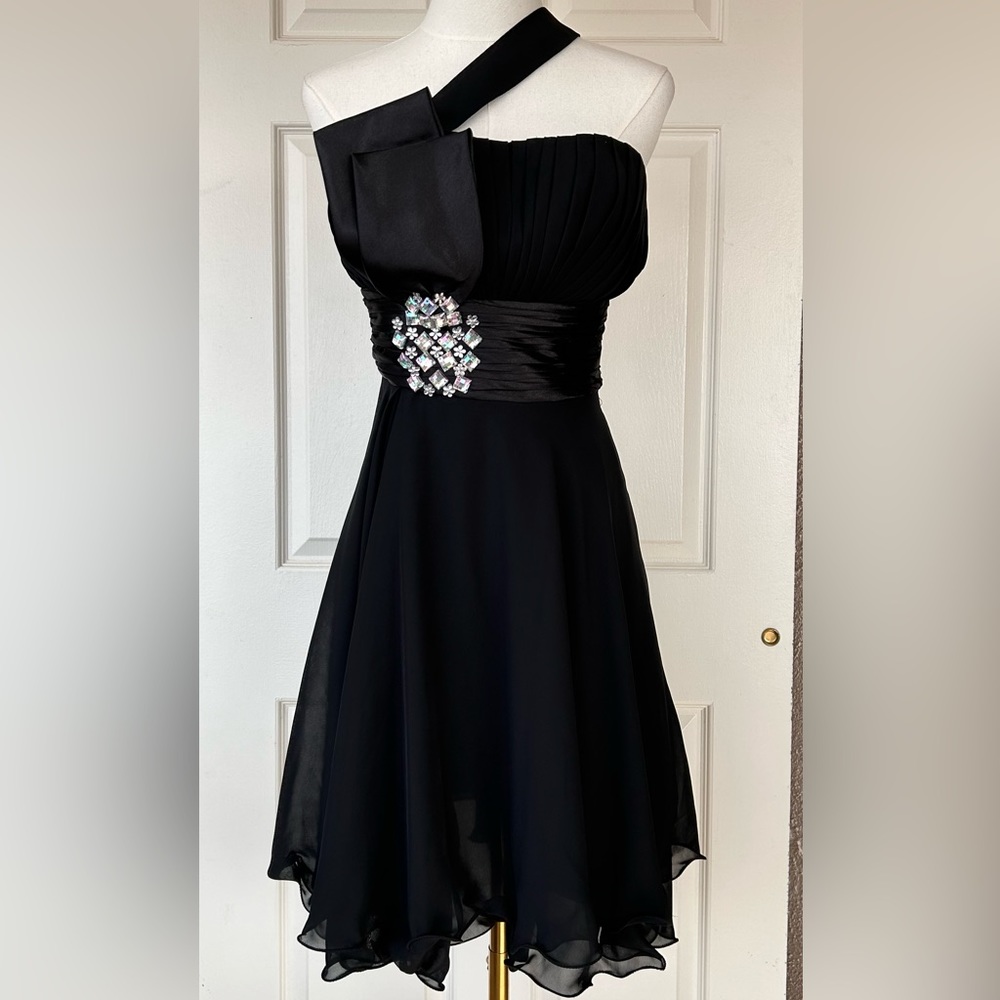 Black Party Dress One‎ Shoulder Bow Rhinestones